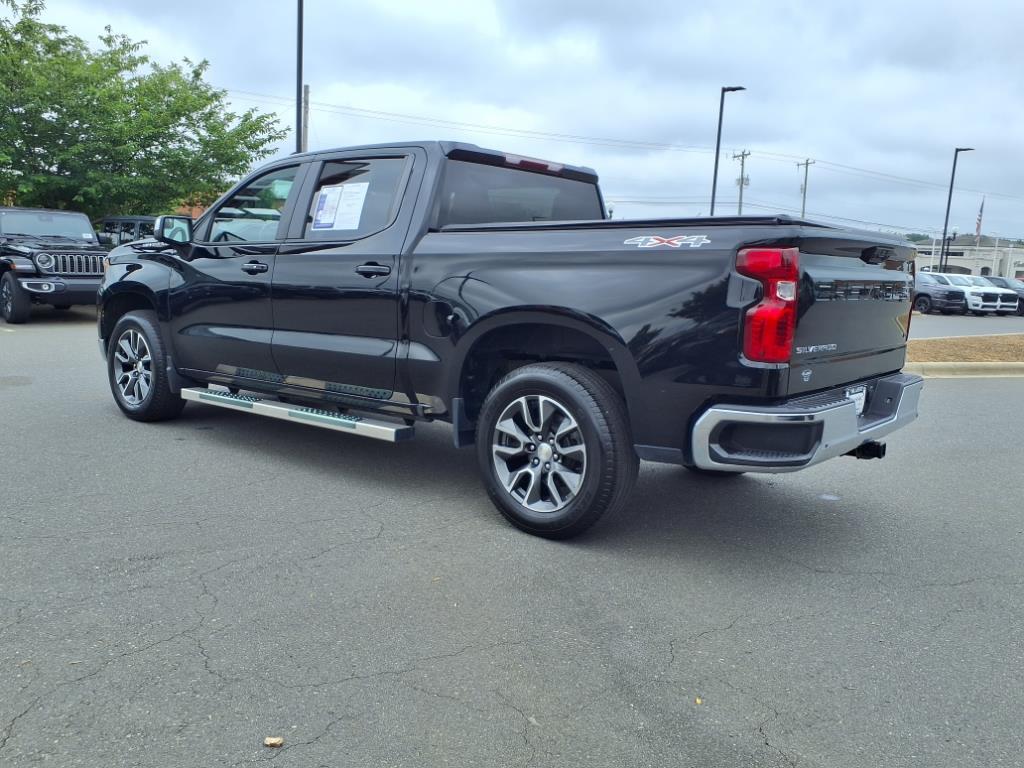 2022 Chevrolet Silverado 1500 LT photo 17
