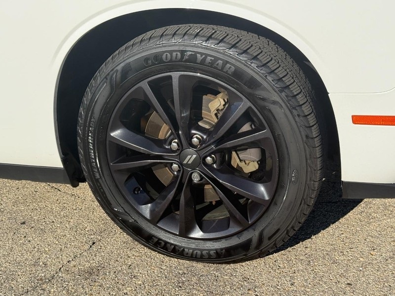 2020 Dodge Challenger SXT AWD photo 10