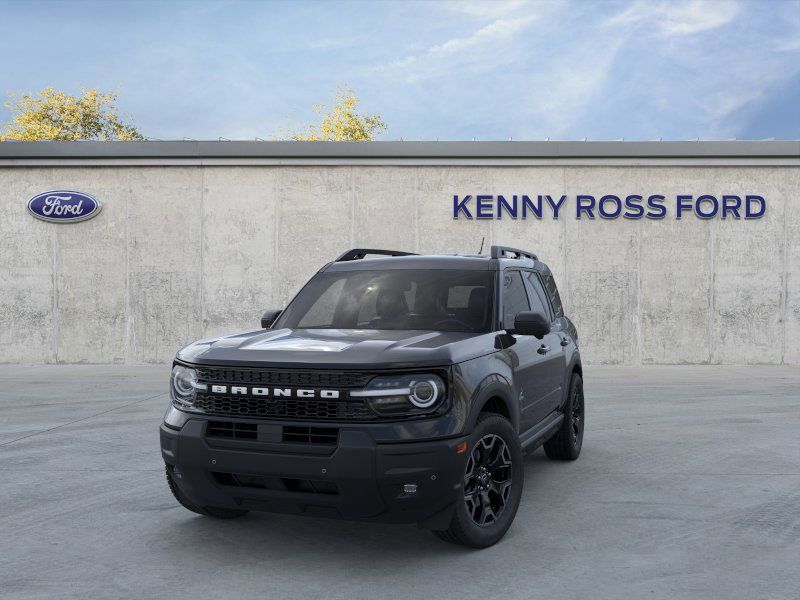 2025 Ford Bronco Sport Outer Banks photo 2