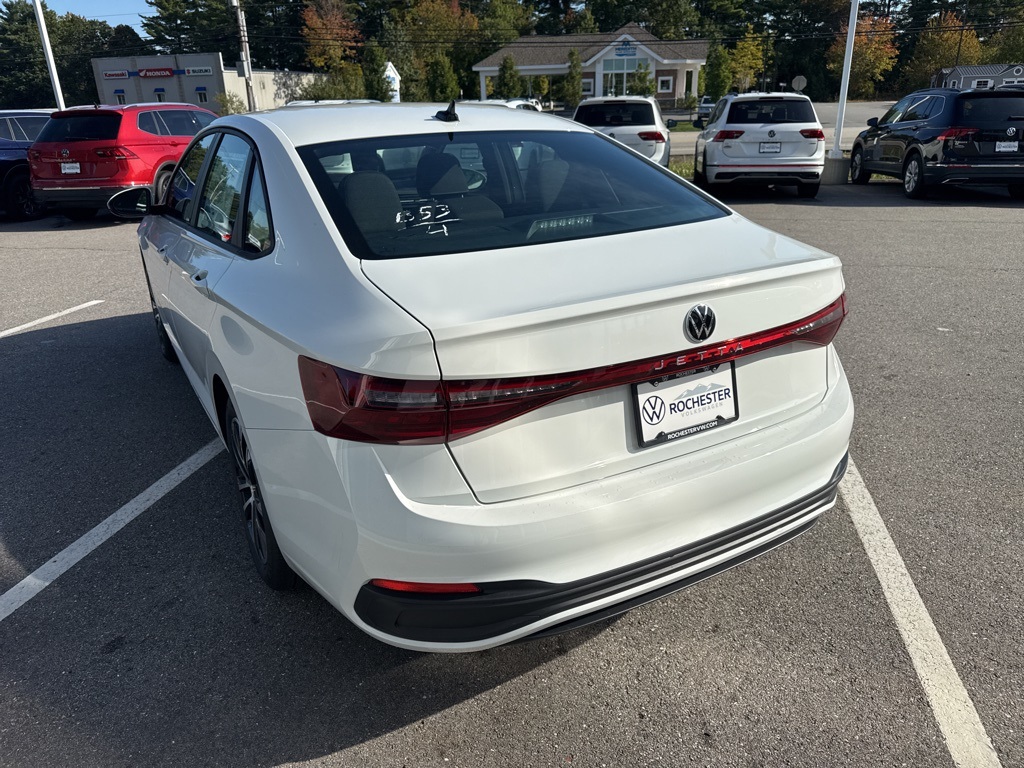 2026 Volkswagen Jetta 1.5T Sport photo 4