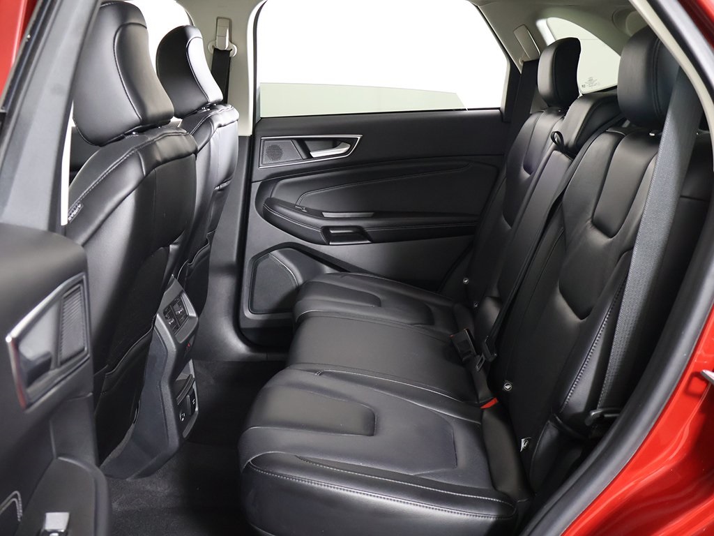 2022 Ford Edge Titanium photo 26