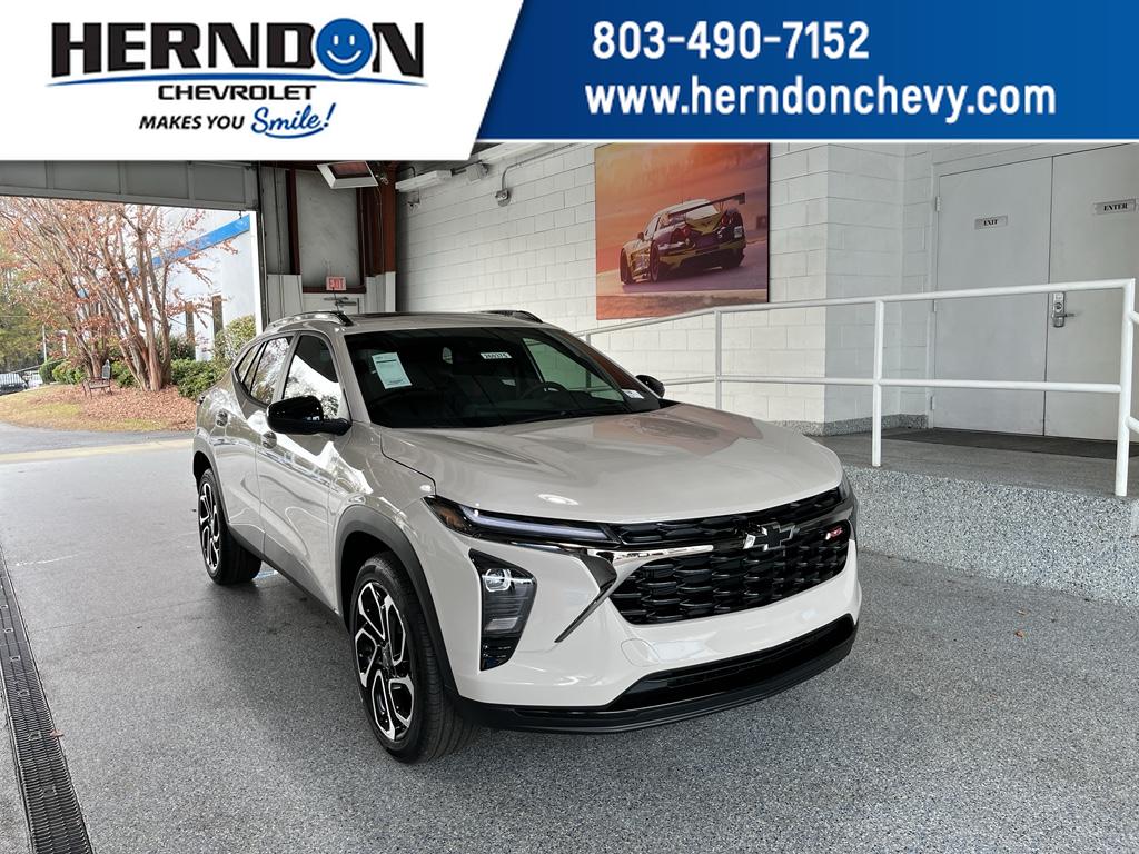 2026 Chevrolet Trax RS's photo