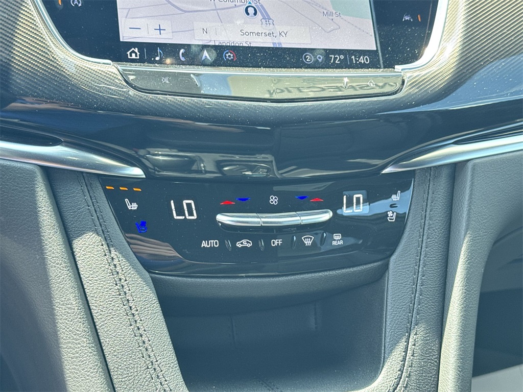 2024 Cadillac XT6 Sport photo 24