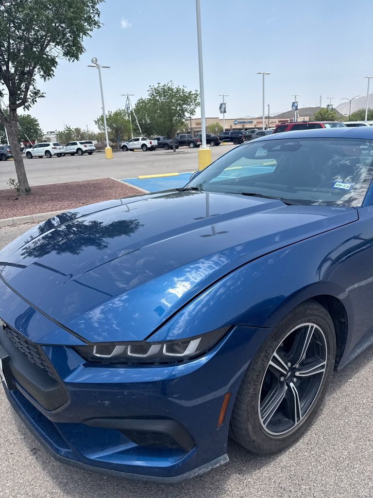2024 Ford Mustang EcoBoost photo 2