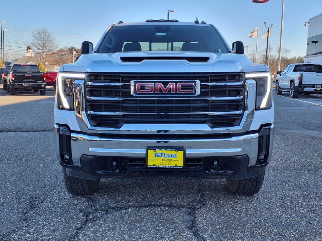 2025 Gmc Sierra 2500 HD SLE photo 2