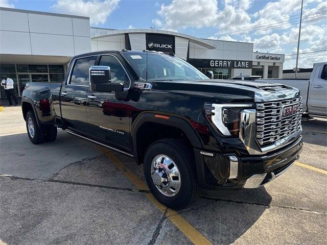 New 2025 GMC Sierra 3500 HD Denali DRW Crew Cab in Baton