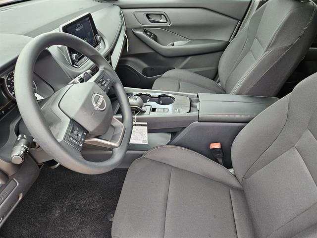 2026 Nissan Rogue S photo 3