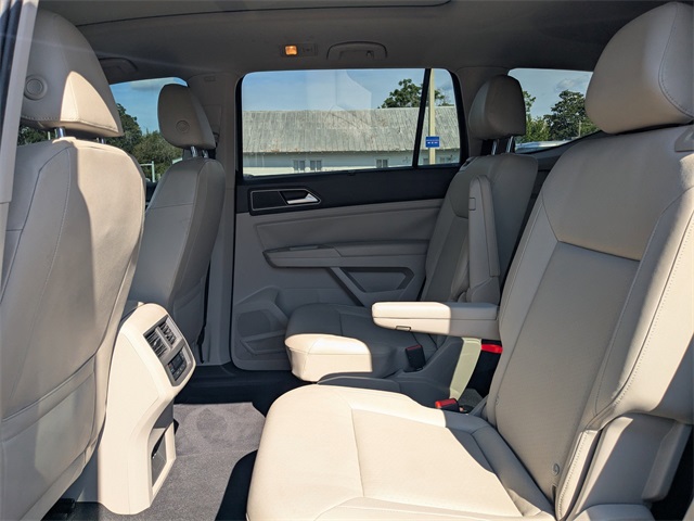 2019 Volkswagen Atlas V6 SEL R-Line photo 12