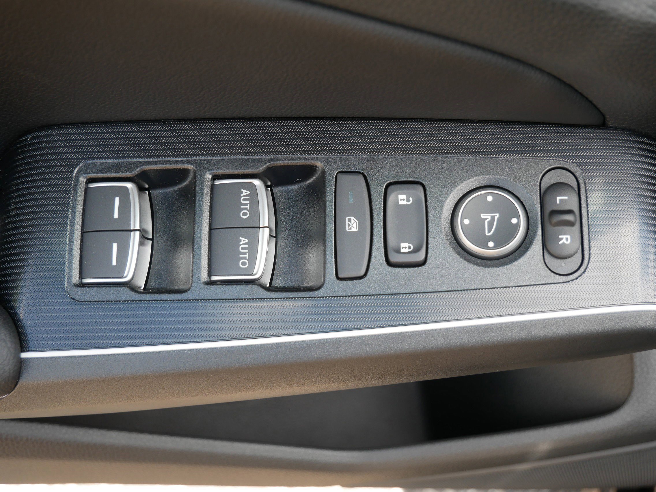 2026 Honda Civic Hybrid Sport Touring photo 12