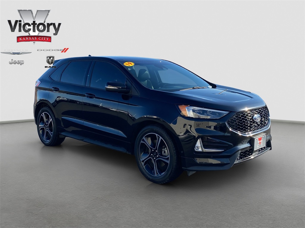 2019 Ford Edge ST's photo