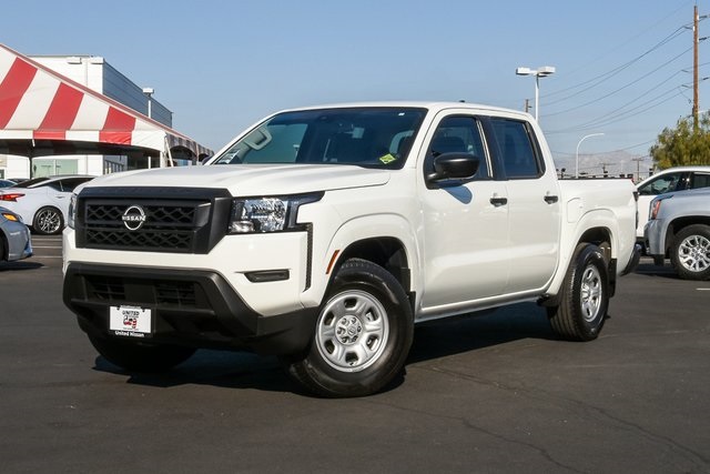 2022 Nissan Frontier S's photo
