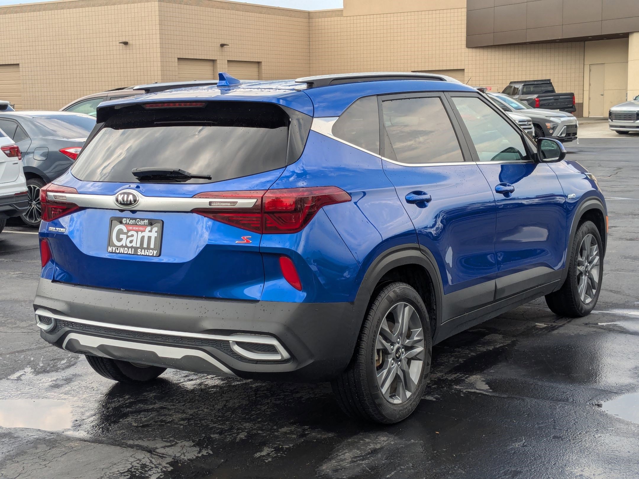 2021 Kia Seltos S photo 3