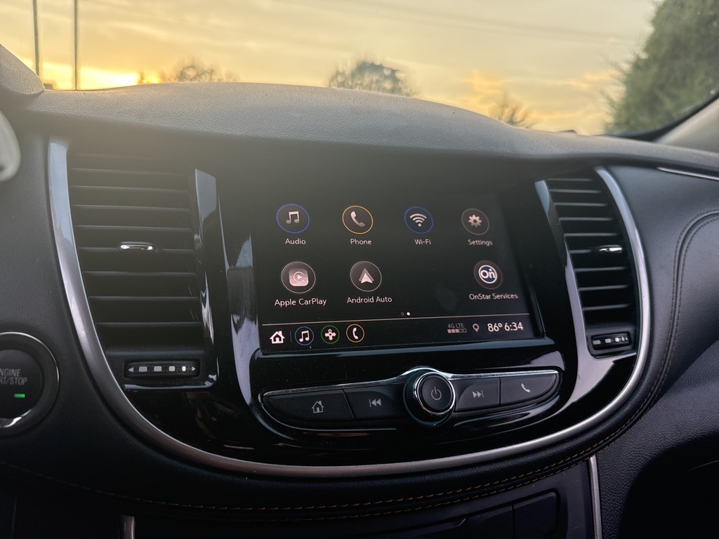 2022 Chevrolet Trax LT photo 8