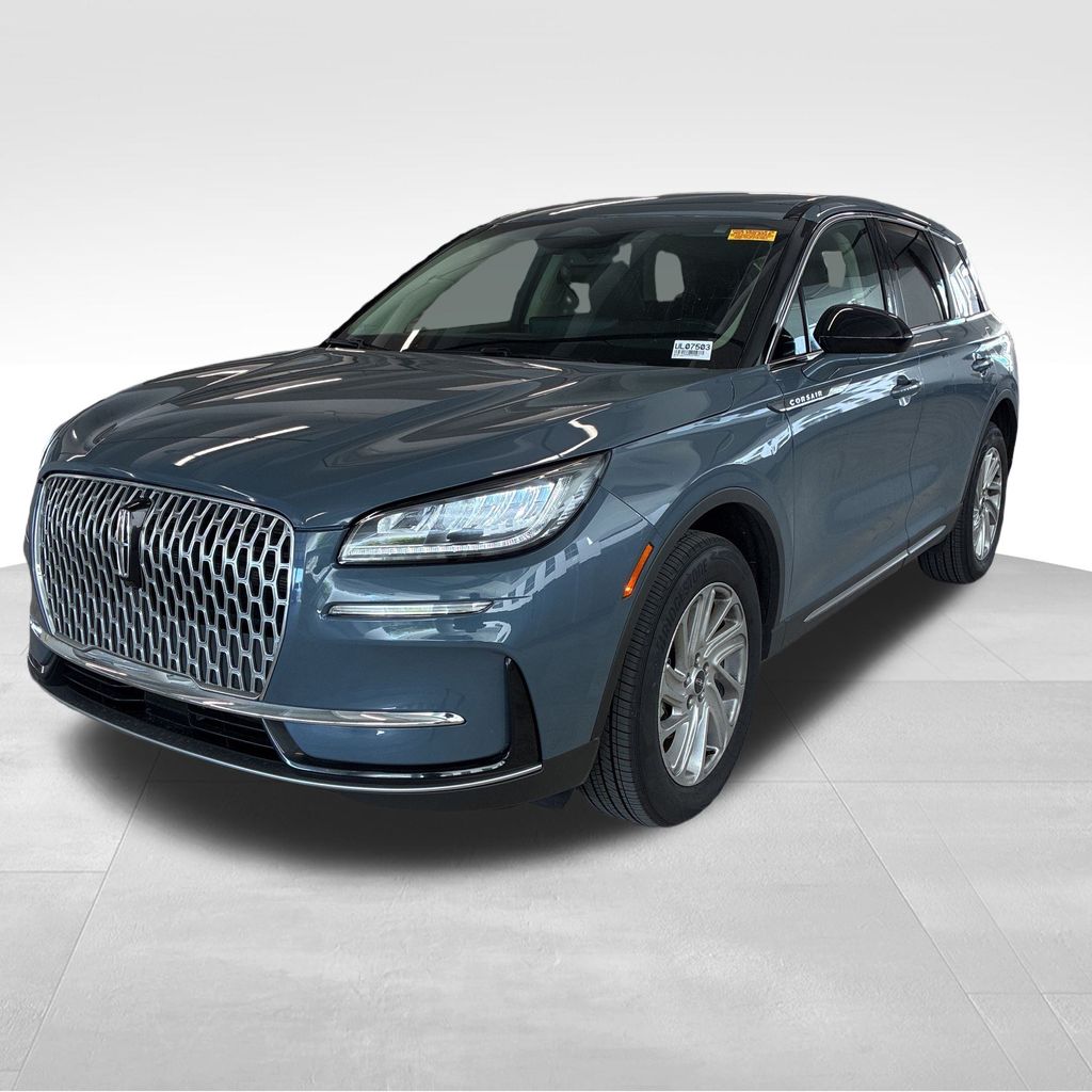 2023 Lincoln Corsair Base