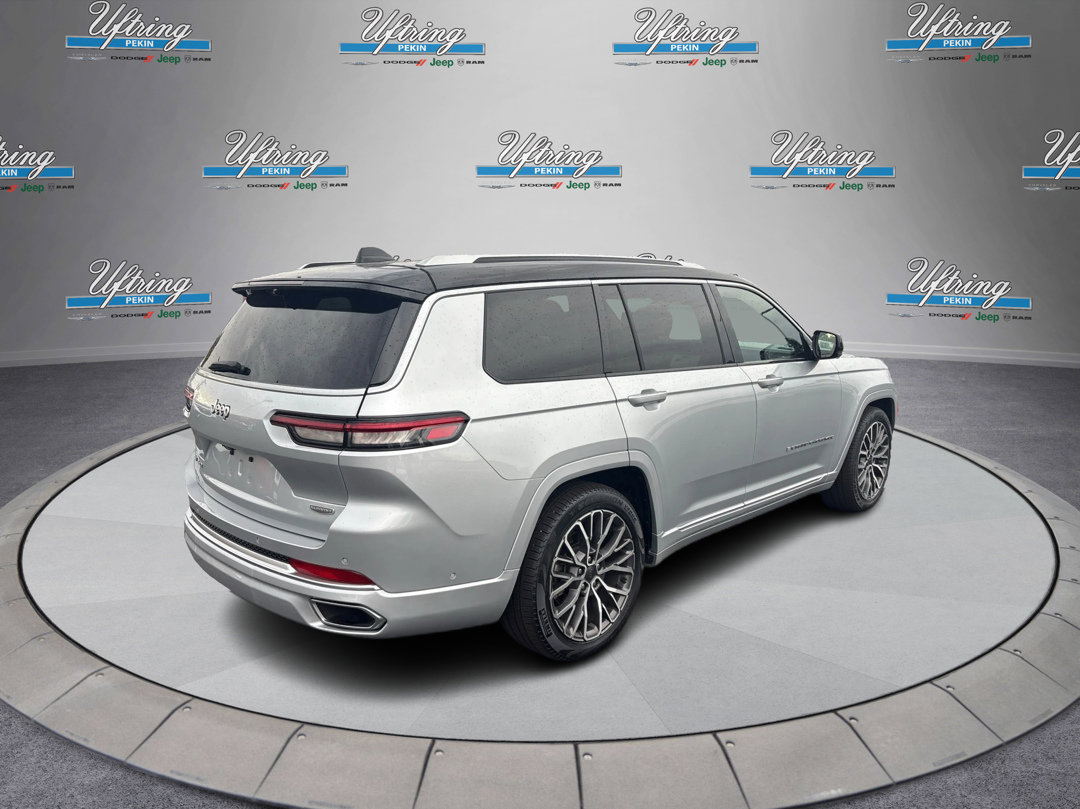 2021 Jeep Grand Cherokee L Summit Reserve photo 2