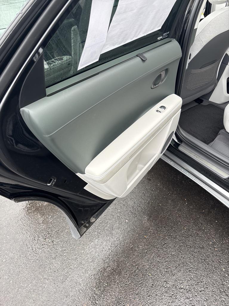2025 Hyundai Ioniq 5 Limited photo 12
