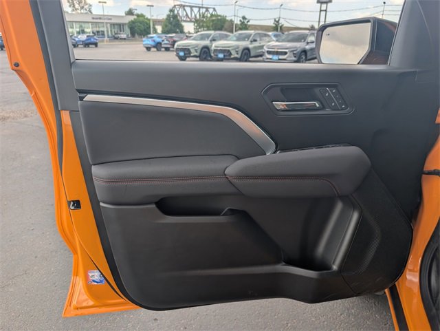 2025 Chevrolet Colorado Z71 photo 11