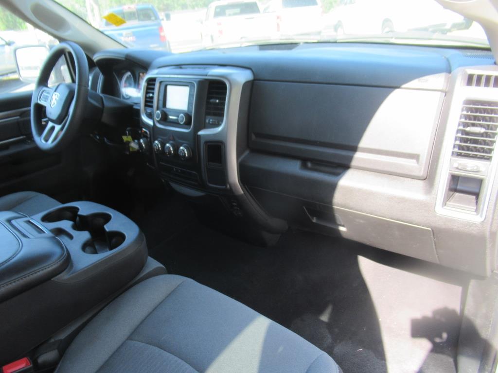 2024 Ram 1500 Classic SLT photo 13
