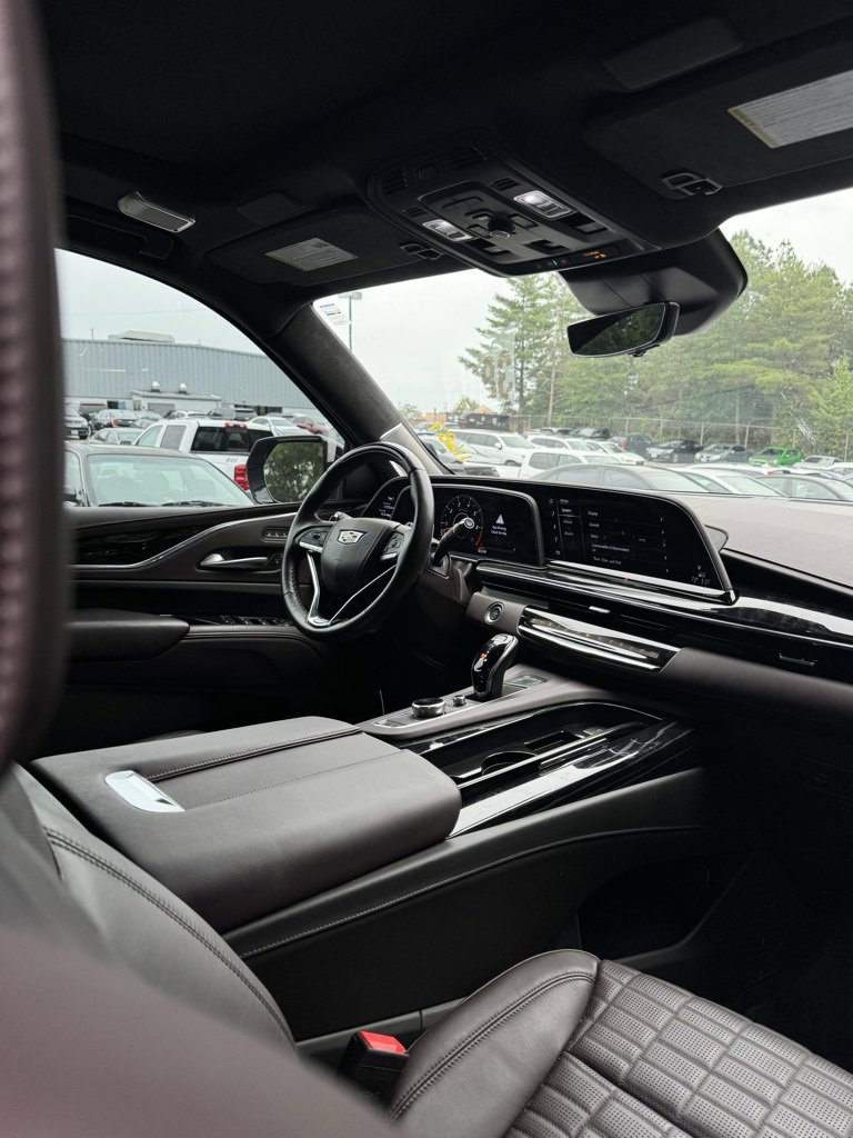2024 Cadillac Escalade V-Series photo 7