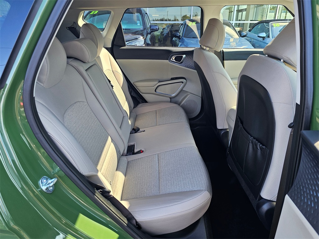 2023 Kia Soul EX photo 12