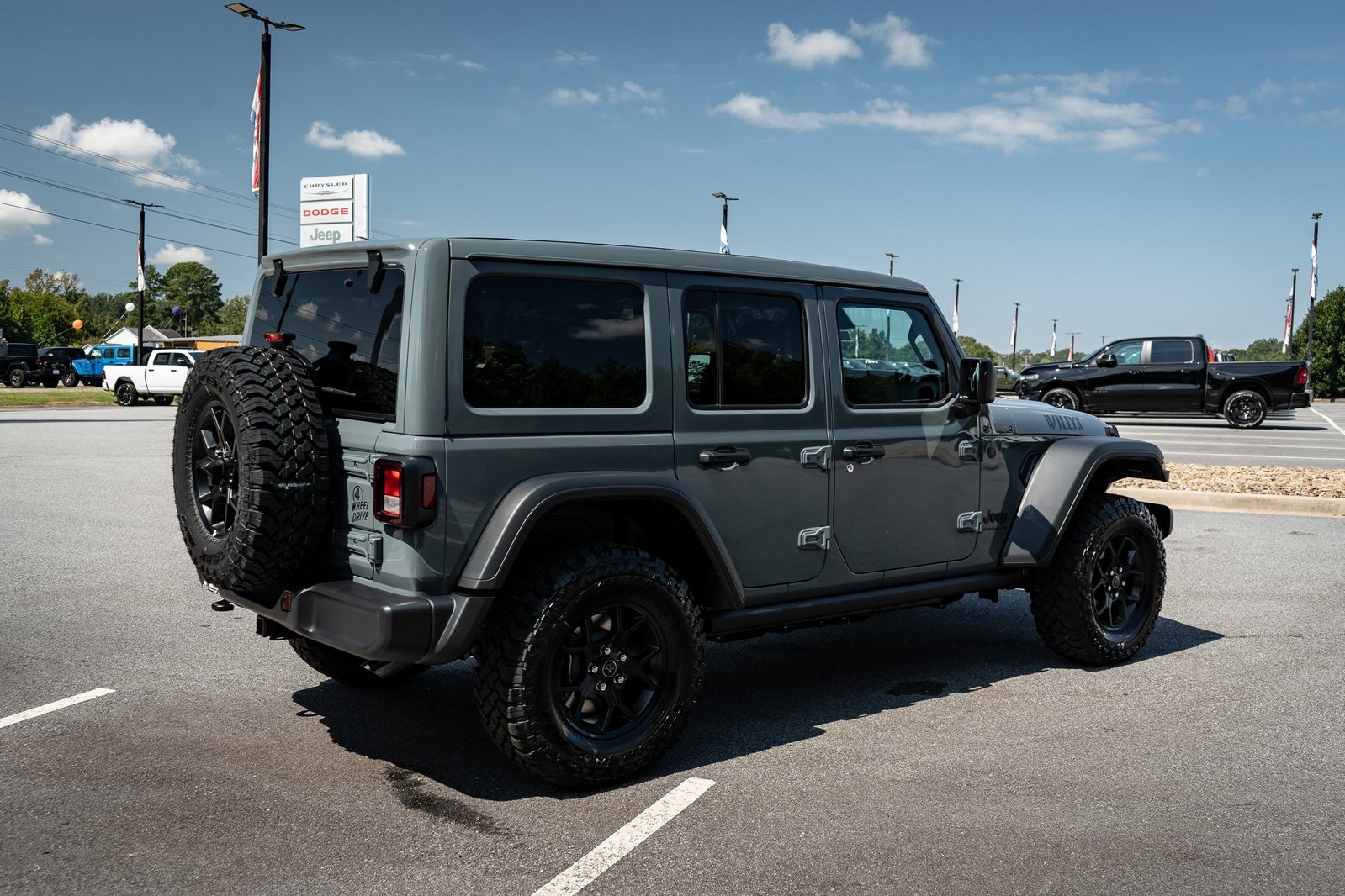 2025 Jeep Wrangler Willys photo 10