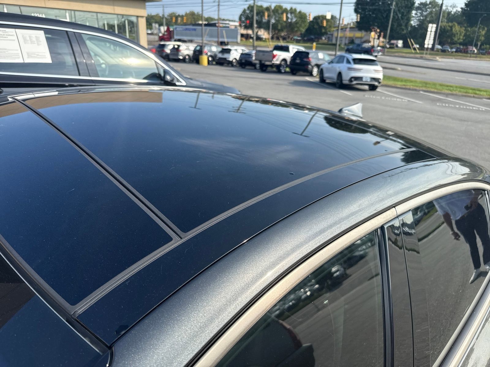 2023 Genesis G70 2.0T photo 9