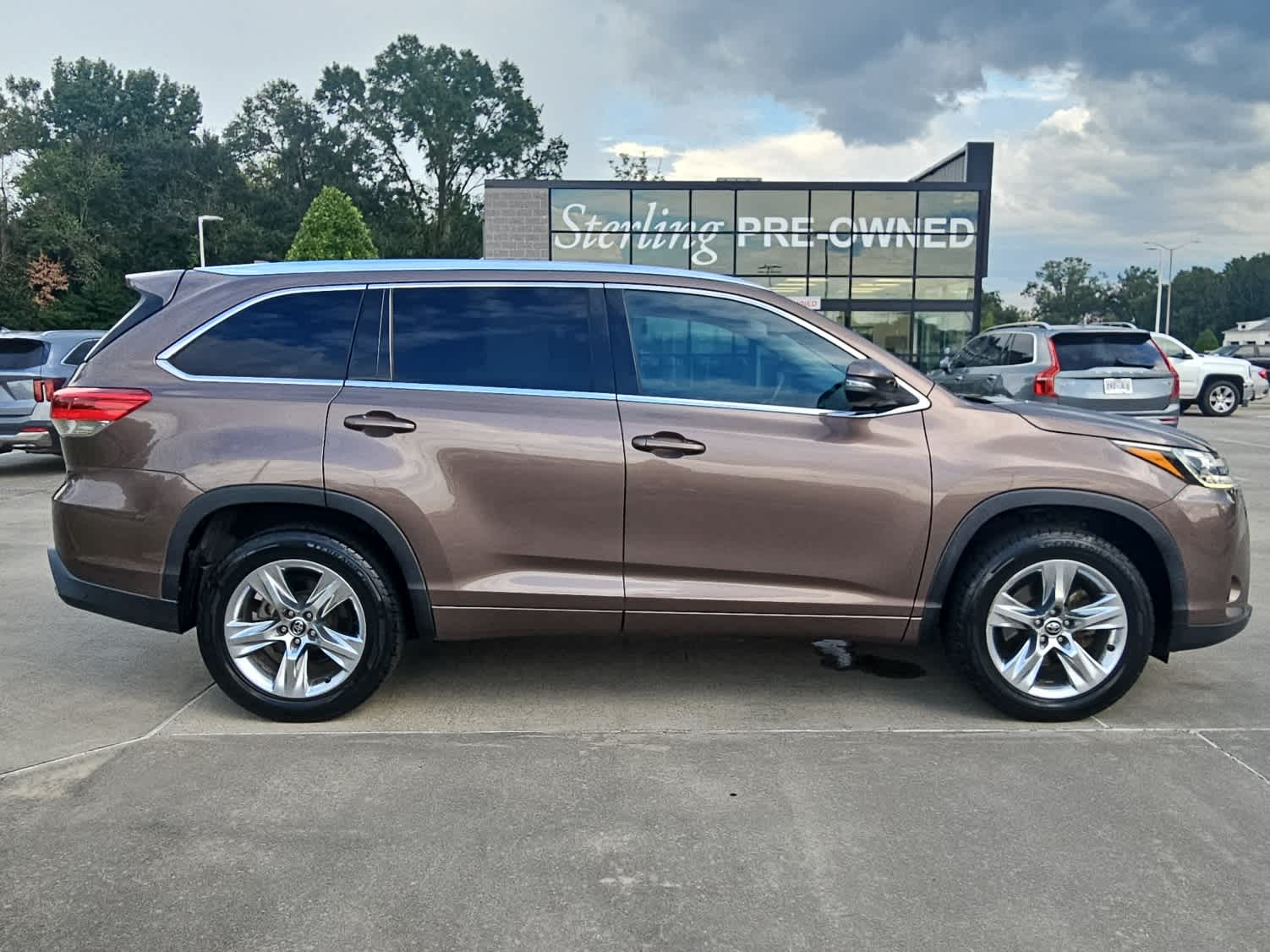 2018 Toyota Highlander Limited's photo