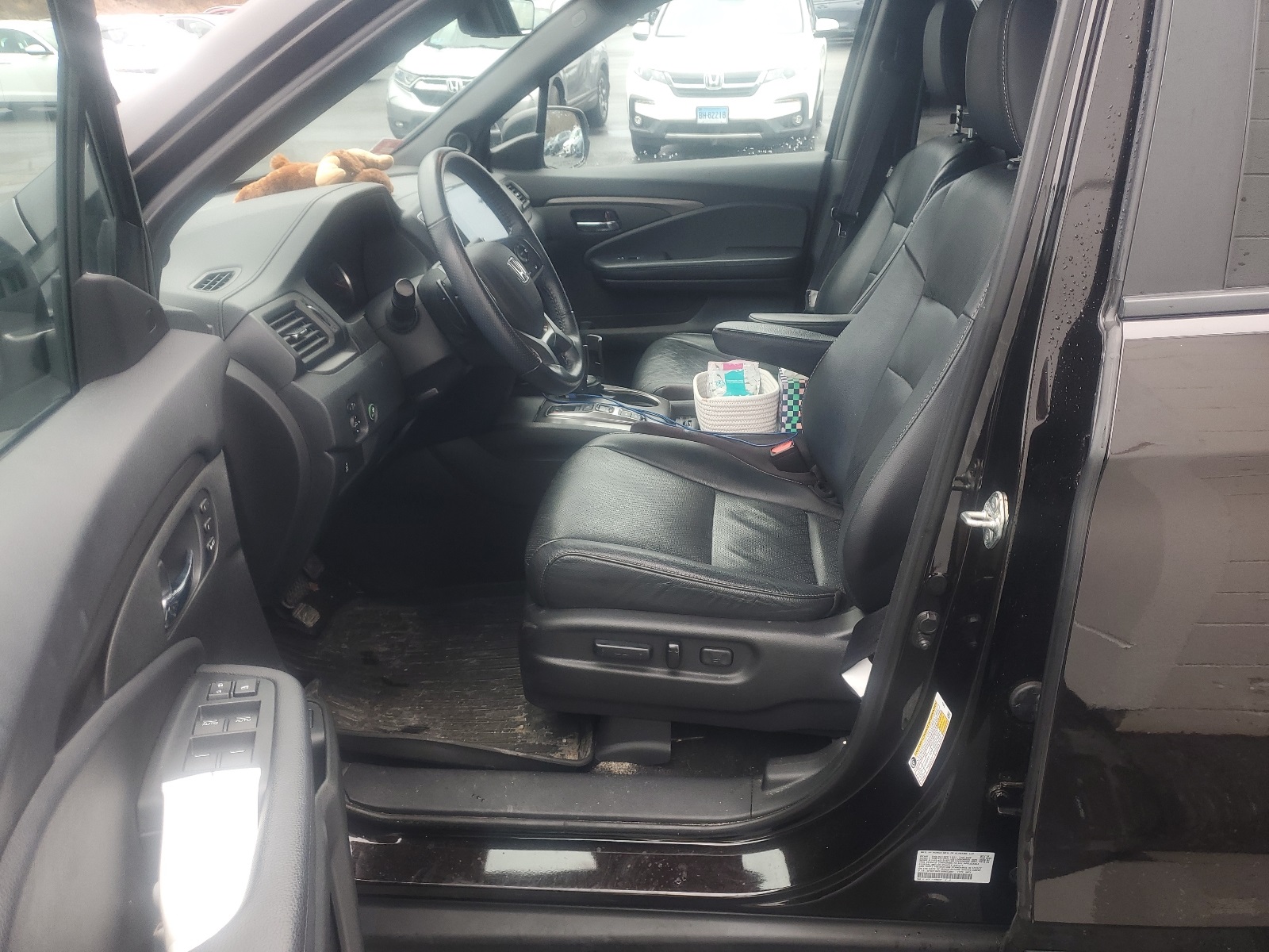 Used 2019 Honda Passport EX-L with VIN 5FNYF8H51KB023064 for sale in Groton, CT