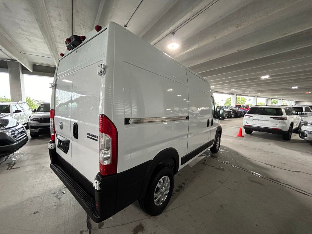 2025 Ram ProMaster 1500 SLT Cargo Van High Roof photo 2