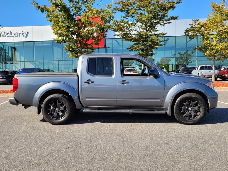 2018 Nissan Frontier SV photo 2