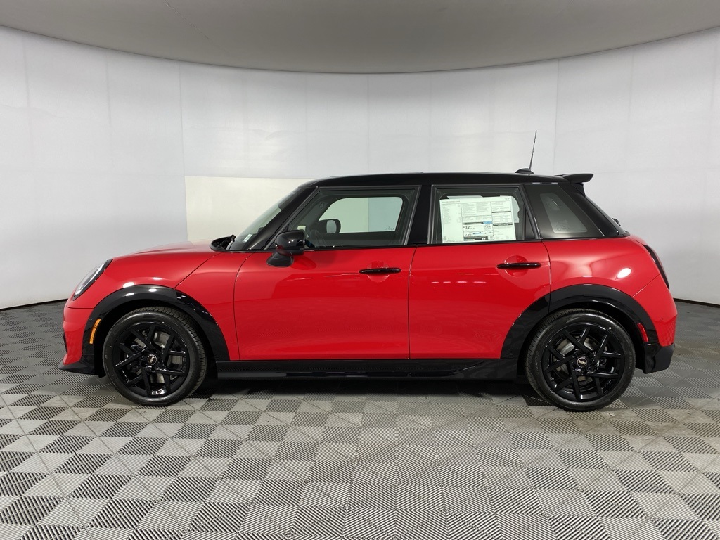 2026 Mini Cooper 4 Door Hardtop S Iconic photo 4