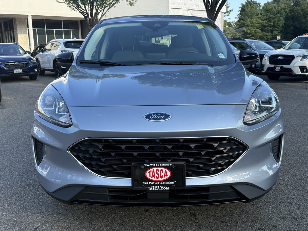 2022 Ford Escape SE photo 3