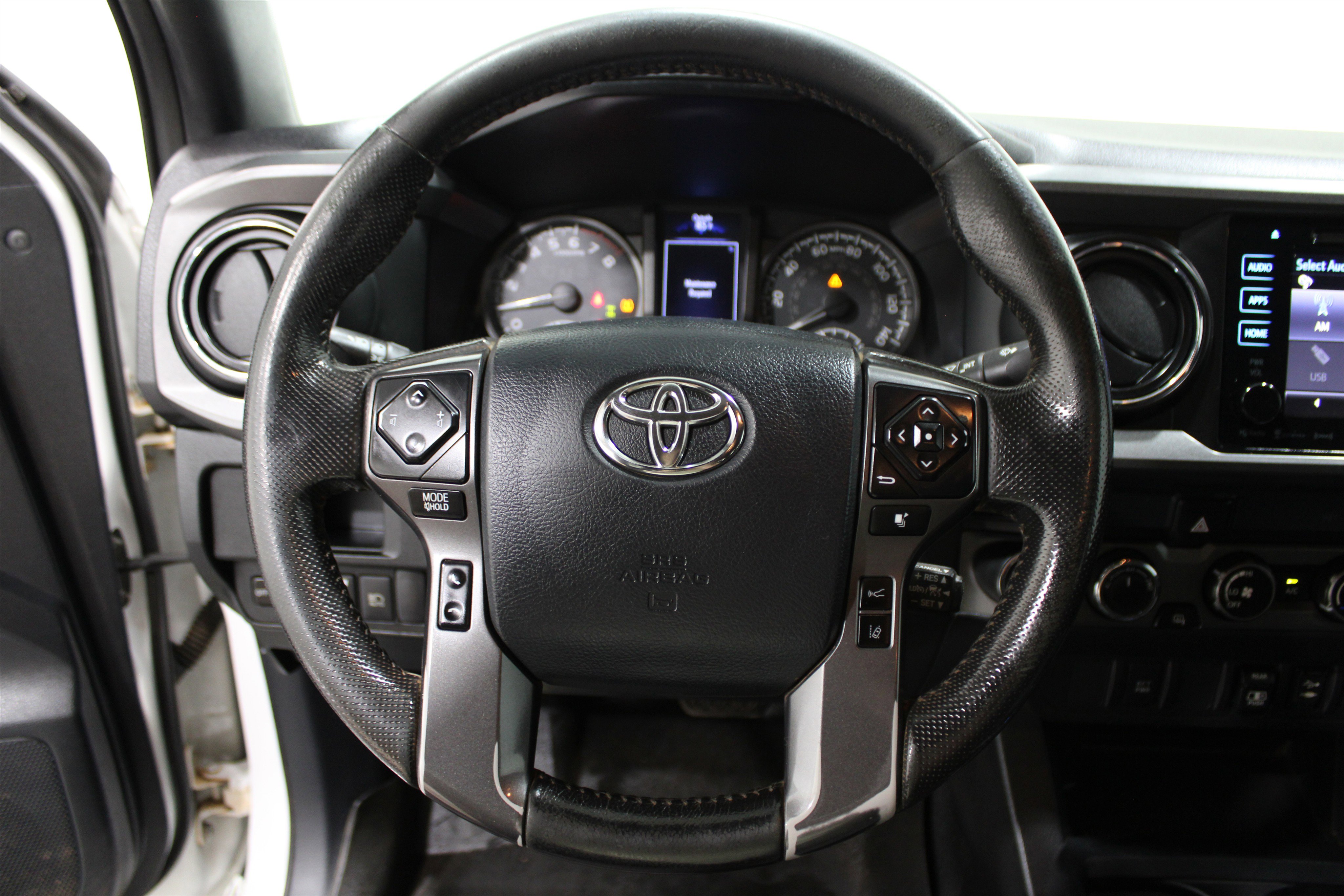 2019 Toyota Tacoma TRD Off-Road V6 photo 6