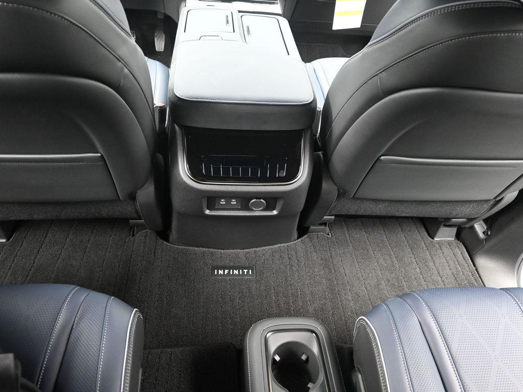 2026 Infiniti QX80 Sensory photo 18