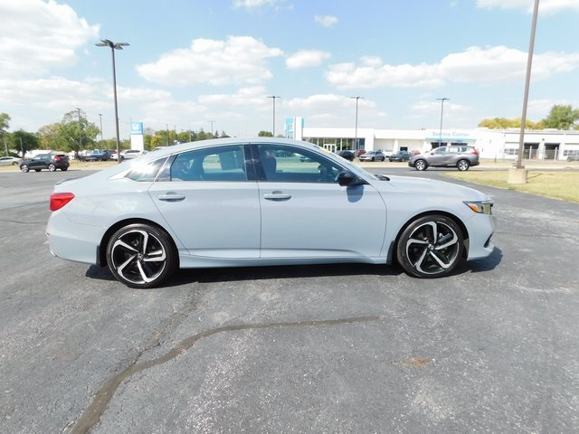 2022 Honda Accord Sport 2.0T photo 2