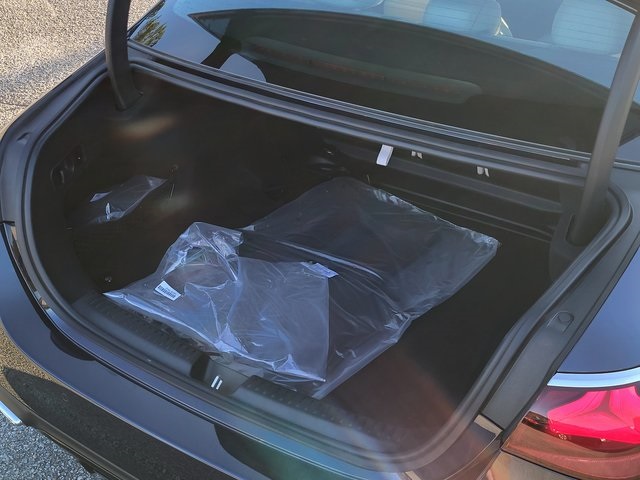 2025 Mercedes Benz E 350 photo 4
