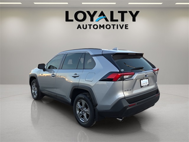 2024 Toyota RAV4 Hybrid LE photo 3