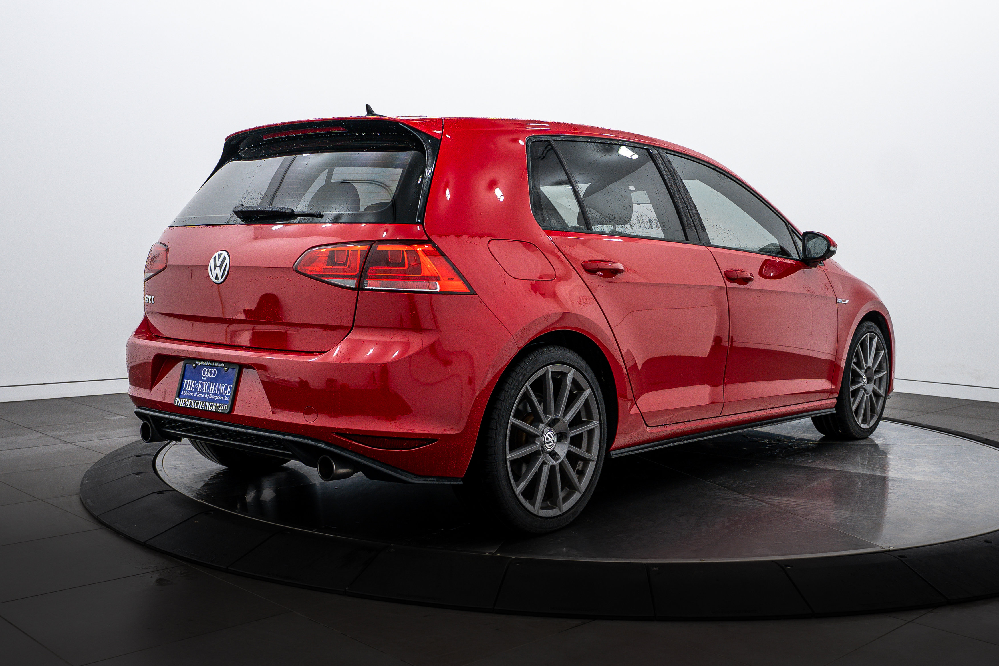 2015 Volkswagen Golf GTI SE photo 4
