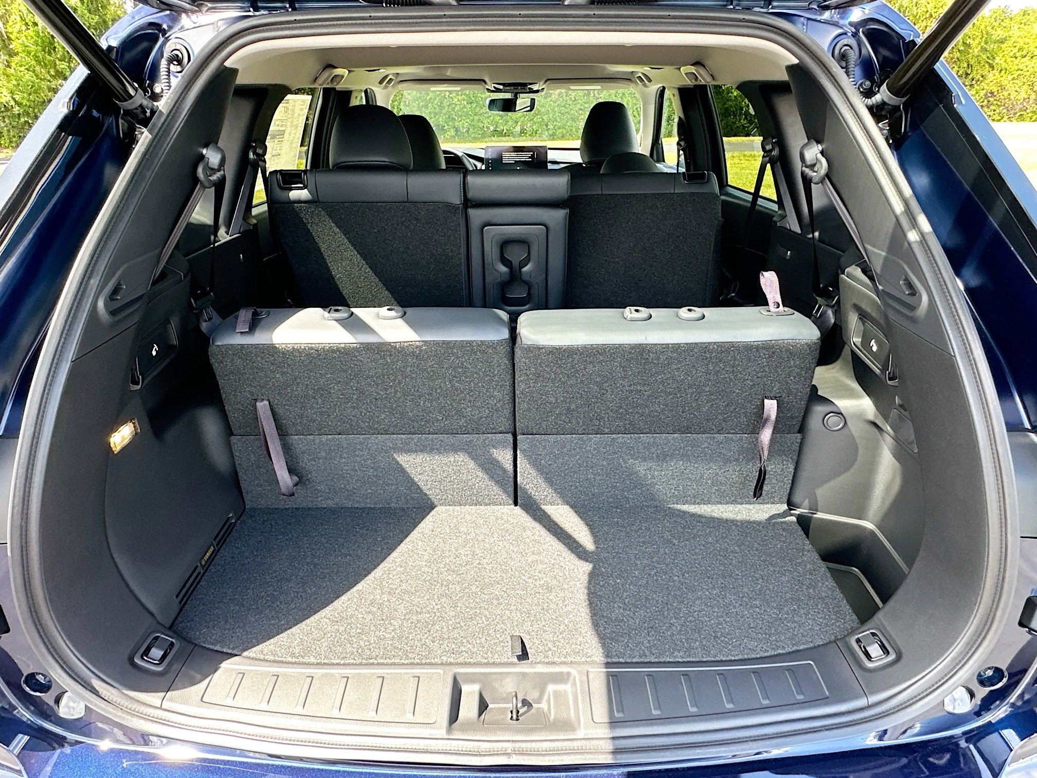 2025 Mitsubishi Outlander SE photo 4