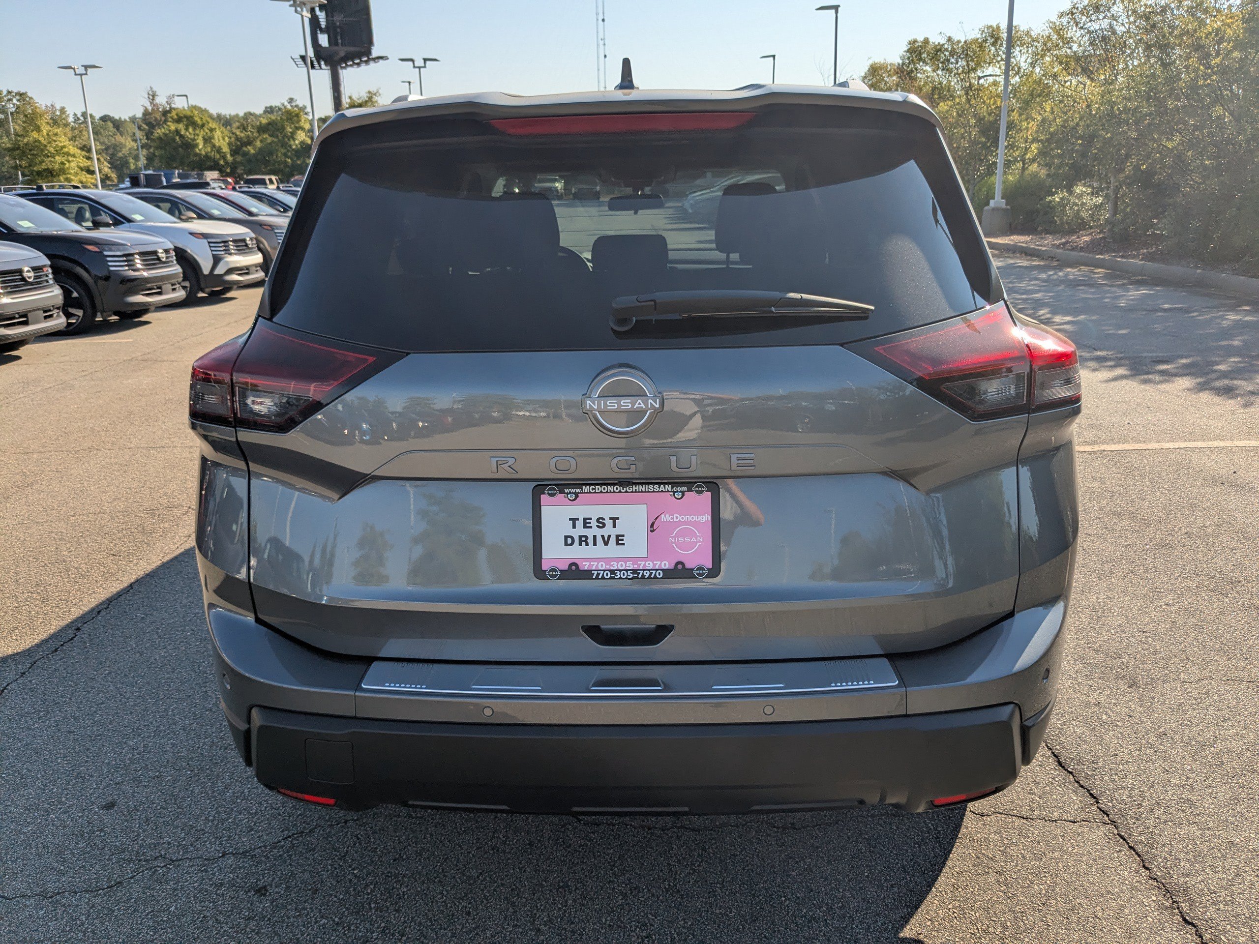 2026 Nissan Rogue SV photo 2