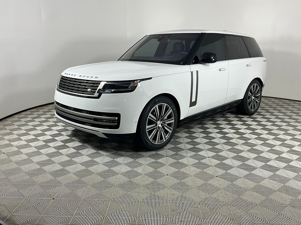 2023 Land Rover Range Rover SE's photo