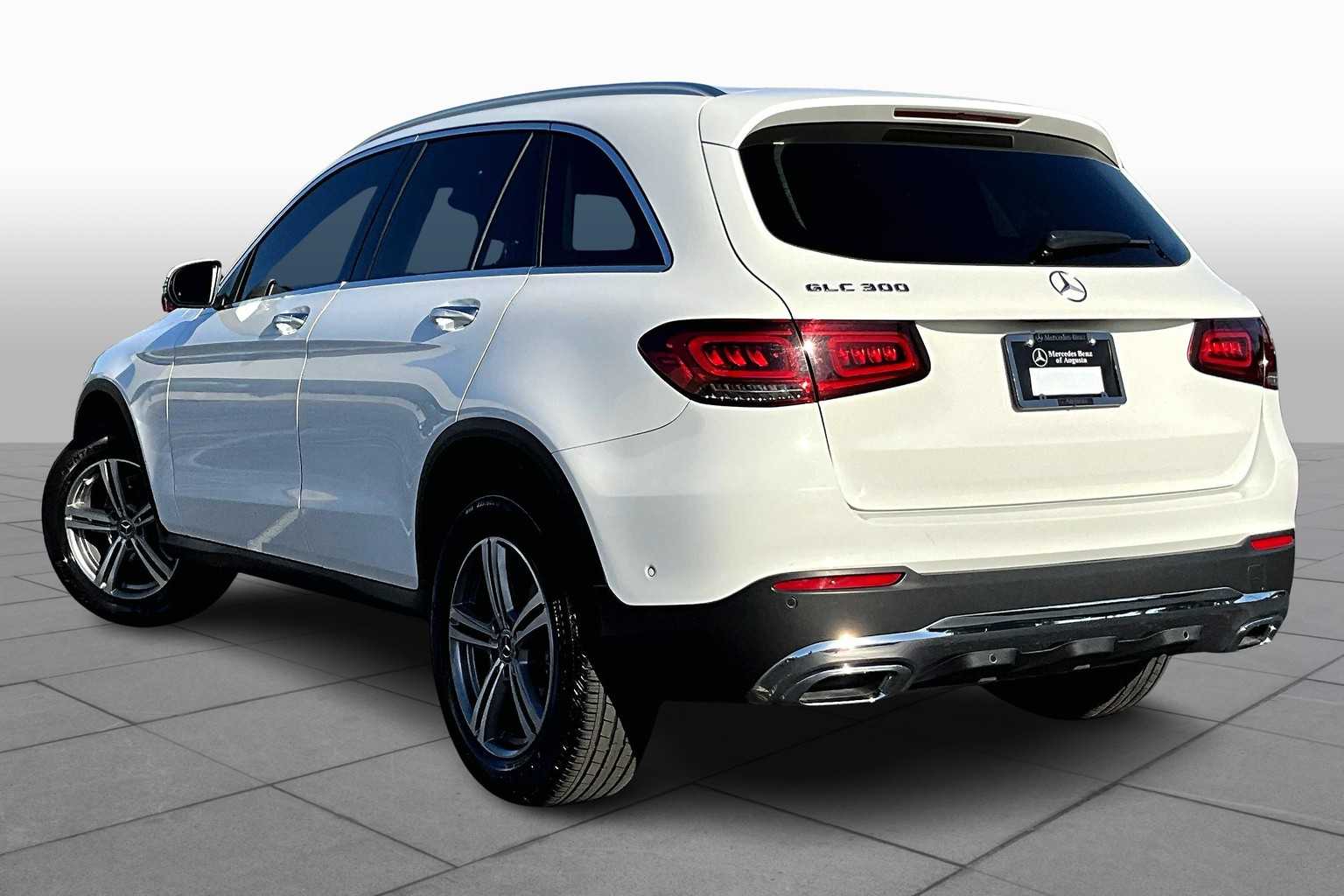 2022 Mercedes Benz GLC 300 photo 10