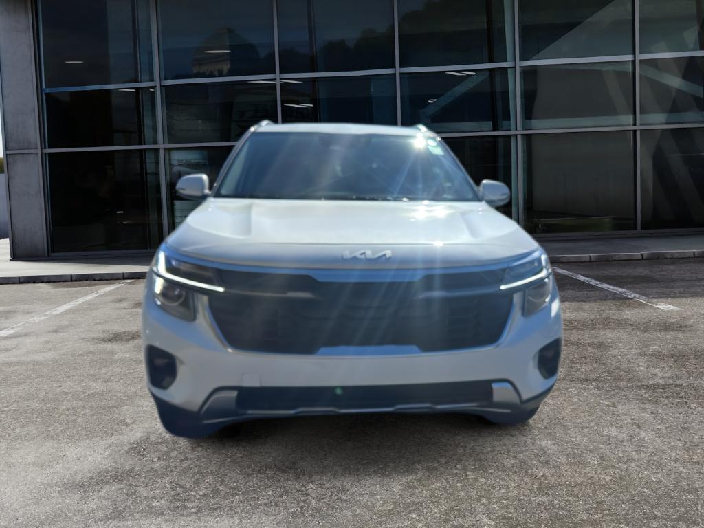 2026 Kia Seltos S photo 2