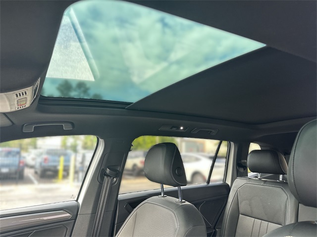2023 Volkswagen Tiguan SE R-Line Black photo 19