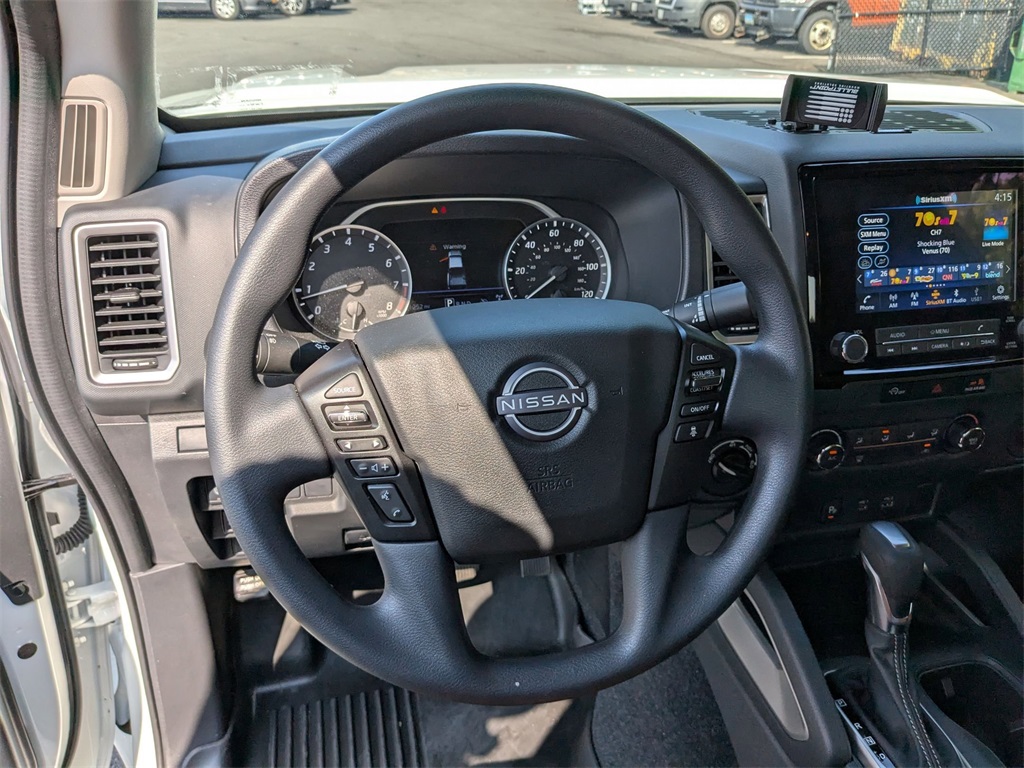 2024 Nissan Frontier SV photo 12