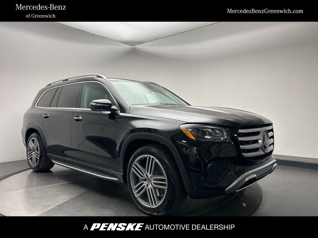 2026 Mercedes-Benz GLS Base's photo