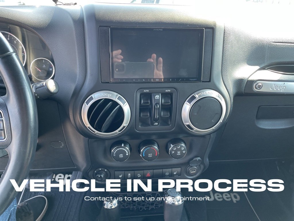 2018 Jeep Wrangler Unlimited Sahara photo 14