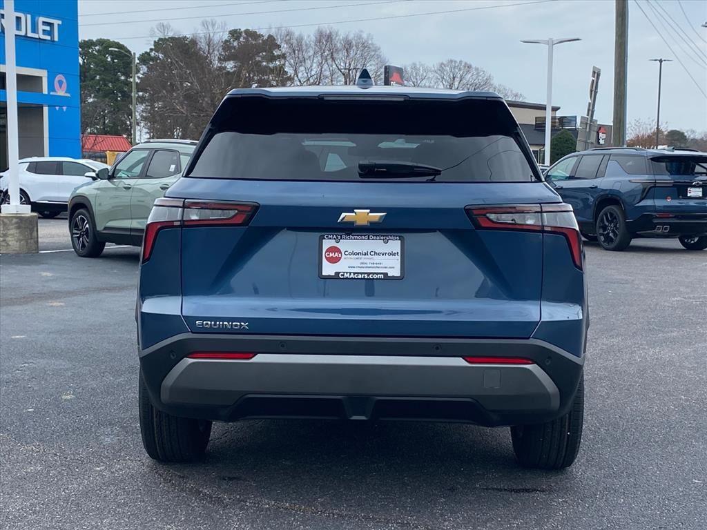 2026 Chevrolet Equinox LT photo 4