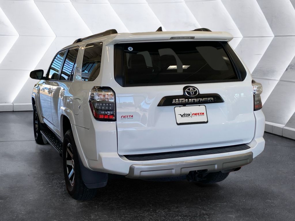 2024 Toyota 4Runner TRD Off-Road Premium photo 4