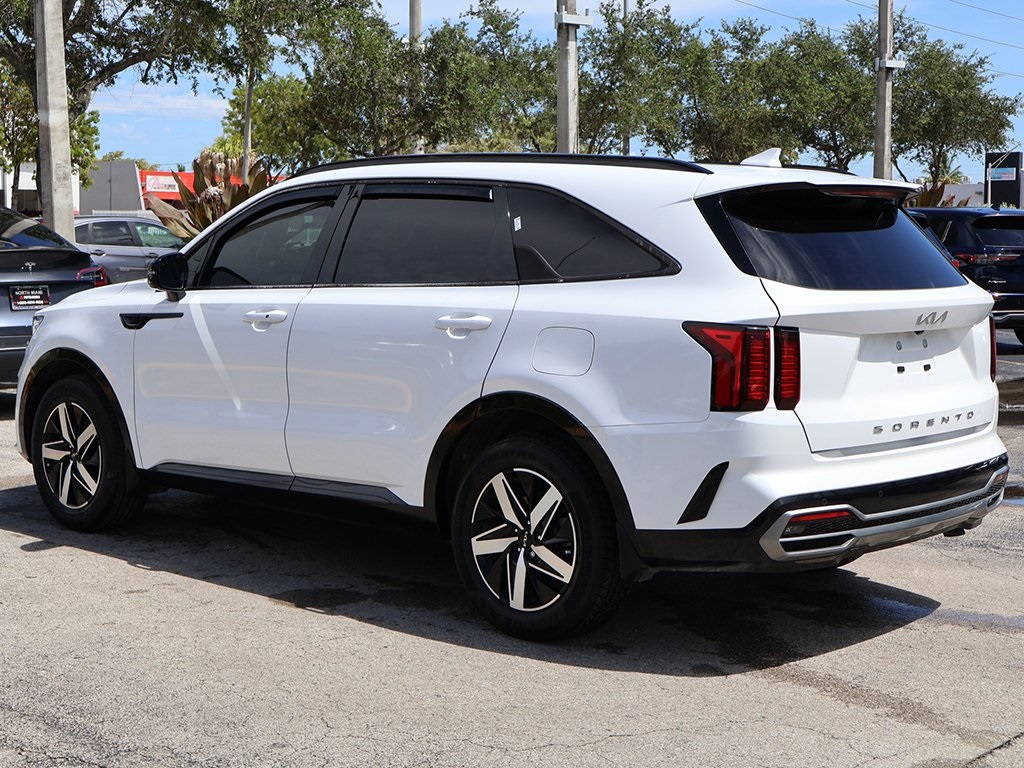 2022 Kia Sorento EX photo 4